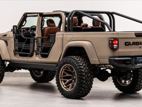 Used 2026 Jeep Gladiator Sport AWD/4WD image 15
