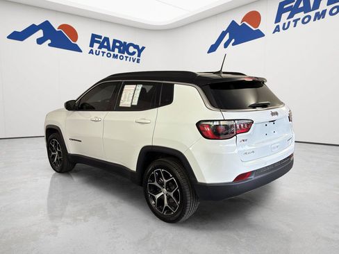 Used 2024 Jeep Compass Limited AWD/4WD image 8