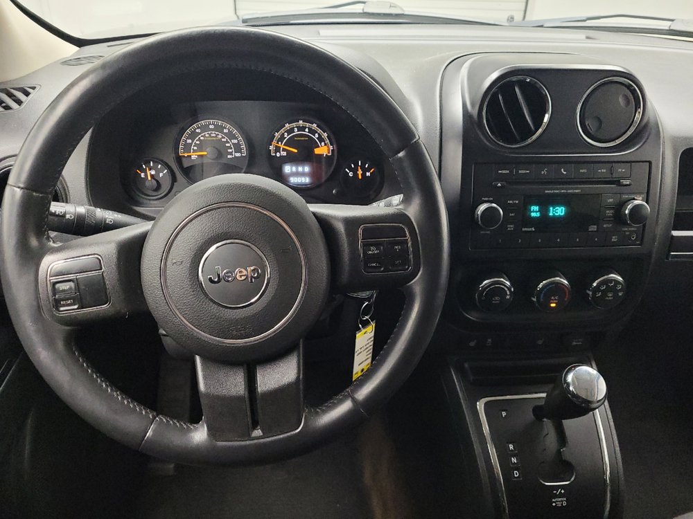 Used 2014 Jeep Patriot Latitude w/ Sun/Sound Group AWD/4WD image 22