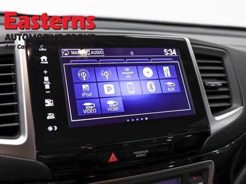 Used 2017 Honda Pilot Elite image 18