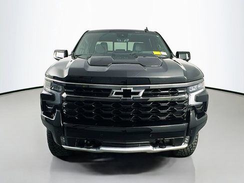 Used 2025 Chevrolet Silverado 1500 ZR2 w/ Technology Package AWD/4WD image 2