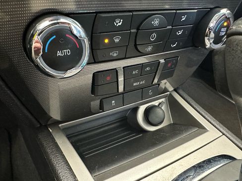 Used 2010 Ford Fusion SEL image 36