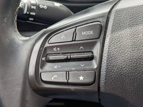 Used 2024 Hyundai Venue SEL FWD image 23
