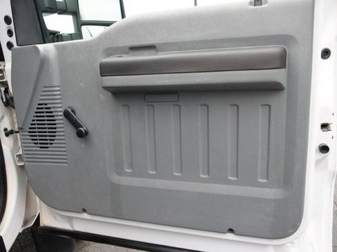 Used 2014 Ford F450 XL w/ Trailer-Tow Package image 39