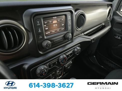 Used 2020 Jeep Gladiator Sport w/ Quick Order Package 24S AWD/4WD image 24