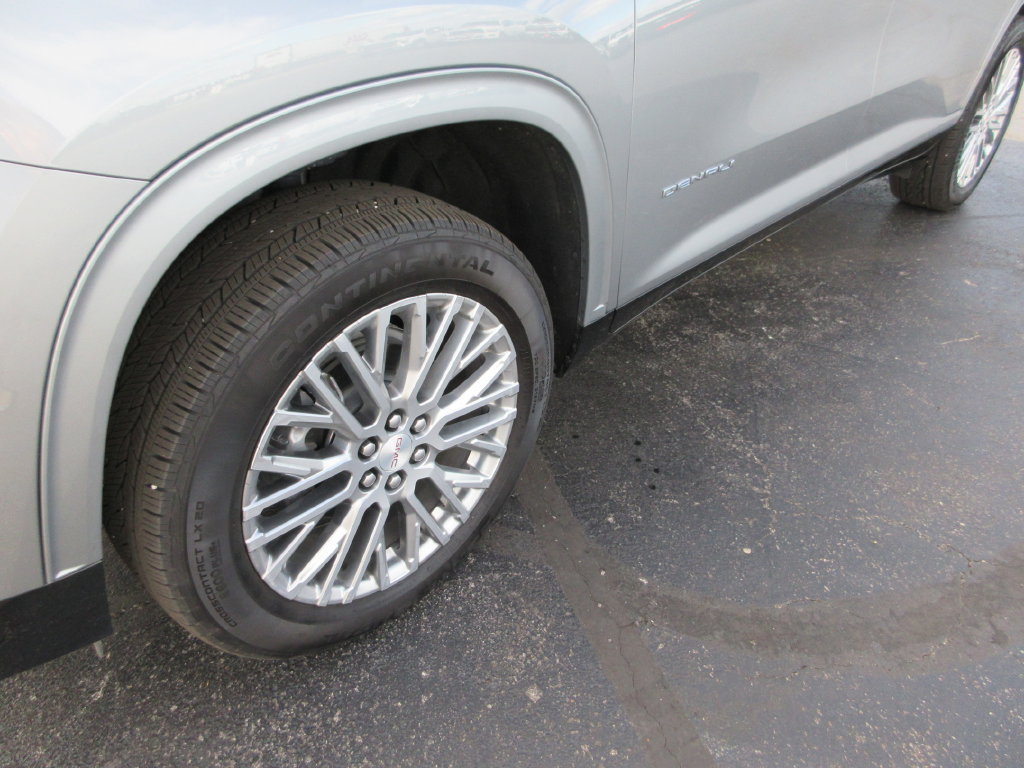 Certified 2025 GMC Acadia Denali AWD/4WD image 14