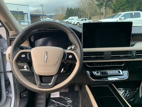 New 2025 Lincoln Corsair Grand Touring w/ Equipment Group 301A image 17