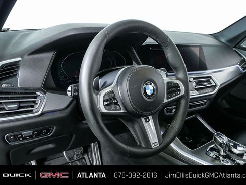 Used 2019 BMW X5 xDrive40i w/ M Sport Package AWD/4WD image 4