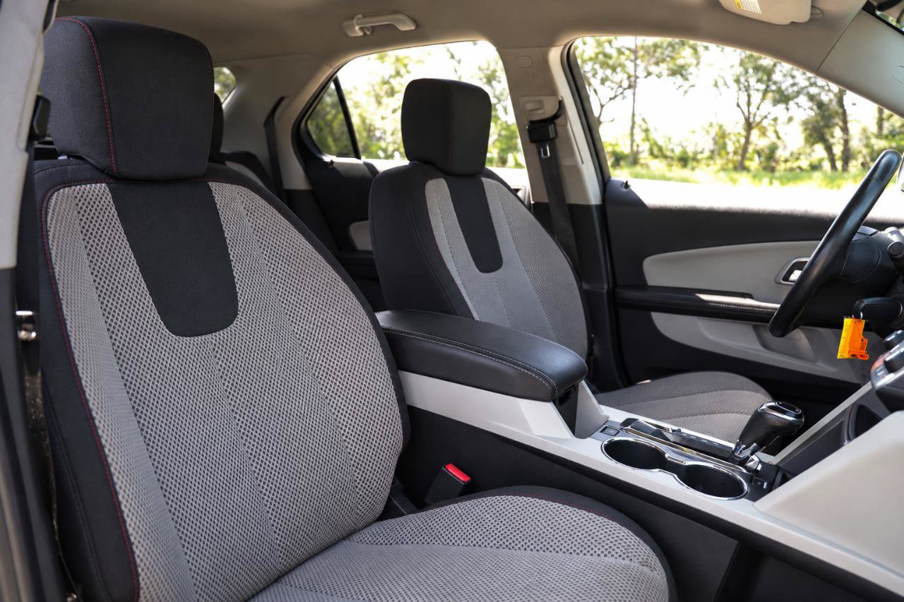 Used 2017 Chevrolet Equinox LT w/ Convenience Package FWD image 13