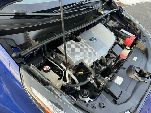 Used 2018 Toyota Prius Two image 39