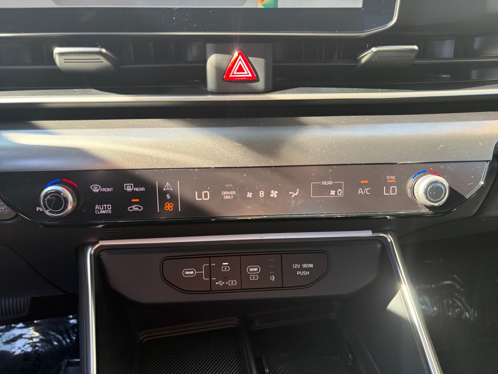 Used 2026 Kia Carnival SX Prestige FWD image 24