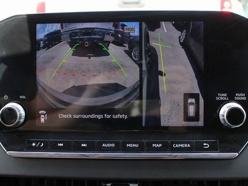 Used 2022 Mitsubishi Outlander SE image 29