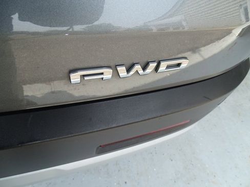 Used 2020 GMC Acadia SLT image 27