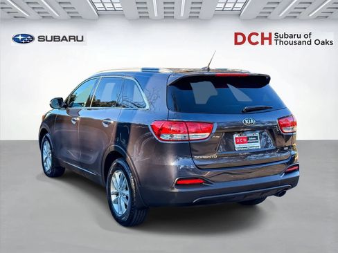 Used 2016 Kia Sorento LX image 6