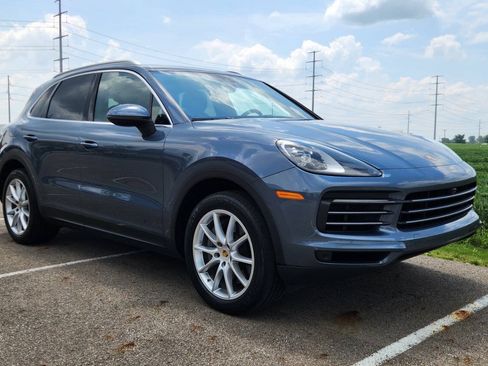 Used 2019 Porsche Cayenne S w/ Premium Package AWD/4WD image 6