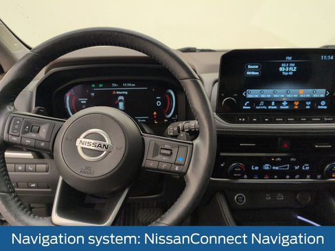 Used 2021 Nissan Rogue Platinum image 22