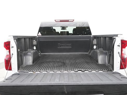 Used 2025 Chevrolet Silverado 1500 LT image 17