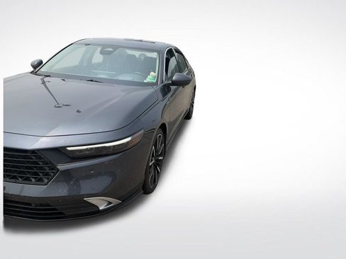 Used 2024 Honda Accord Touring image 13