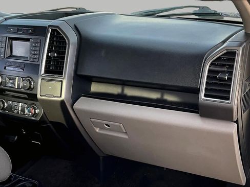Used 2016 Ford F150 XLT RWD image 19