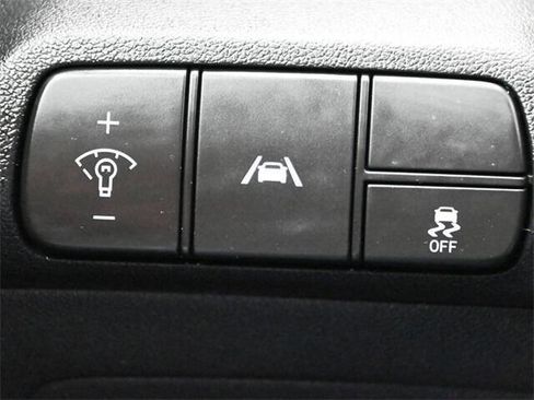 Used 2021 Hyundai Elantra SEL w/ Convenience Package image 27