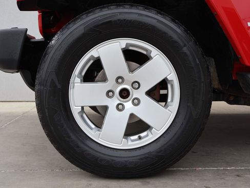 Used 2012 Jeep Wrangler Unlimited Sahara w/ Dual Top Group image 6