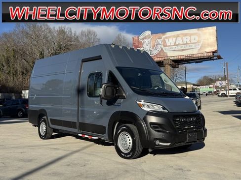 Used 2024 RAM ProMaster 3500 image 1