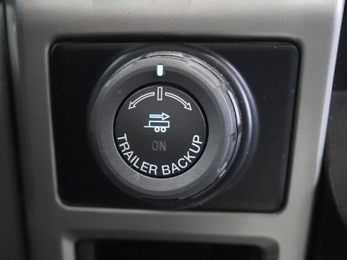 Used 2018 Ford F150 Lariat w/ Equipment Group 502A Luxury AWD/4WD image 24