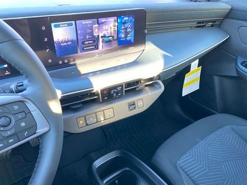 New 2026 Nissan Leaf w/ Illuminated Package image 17