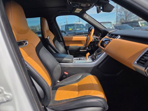 Used 2018 Land Rover Range Rover Sport SVR image 27