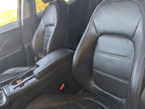 Used 2017 Jaguar F-PACE Prestige image 23