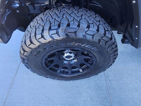 Used 2022 Jeep Wrangler Unlimited Rubicon 4xe AWD/4WD image 31