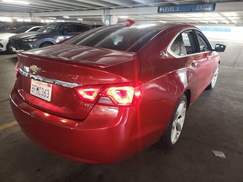 Used 2015 Chevrolet Impala LT FWD image 2