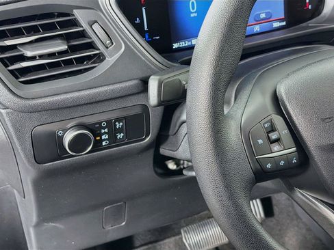 Used 2025 Ford Escape Active AWD/4WD image 17