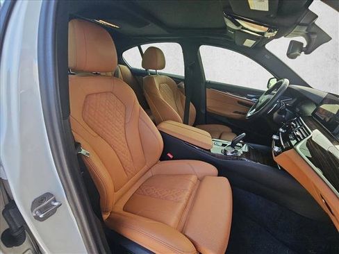 Used 2023 BMW 530i w/ Convenience Package RWD image 19