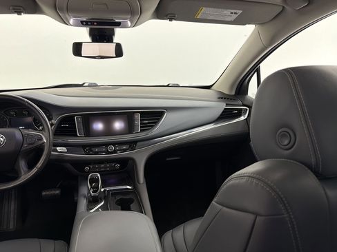 Used 2019 Buick Enclave Essence FWD image 29