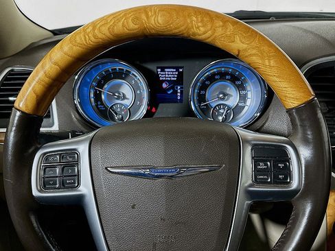 Used 2012 Chrysler 300 Limited w/ Luxury Group image 12
