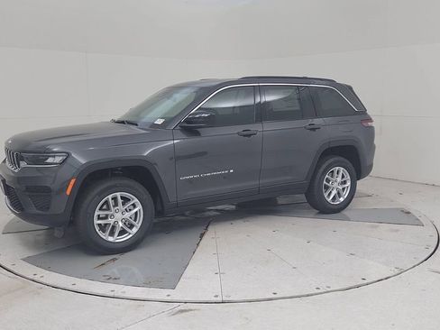 New 2025 Jeep Grand Cherokee Laredo X image 7