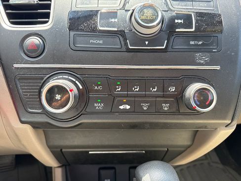 Used 2014 Honda Civic LX image 24