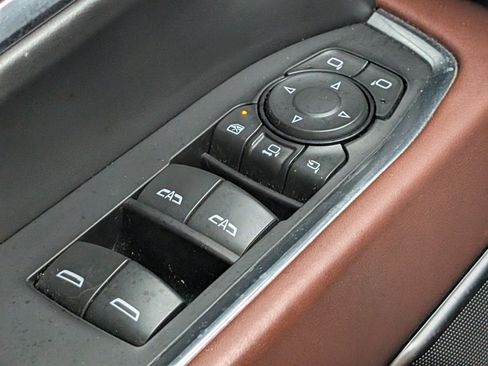 Used 2024 GMC Sierra 2500 Denali Ultimate AWD/4WD image 24