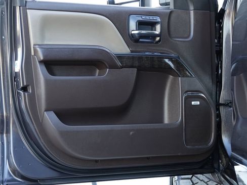 Used 2015 GMC Sierra 2500 Denali w/ Duramax Plus Package AWD/4WD image 35