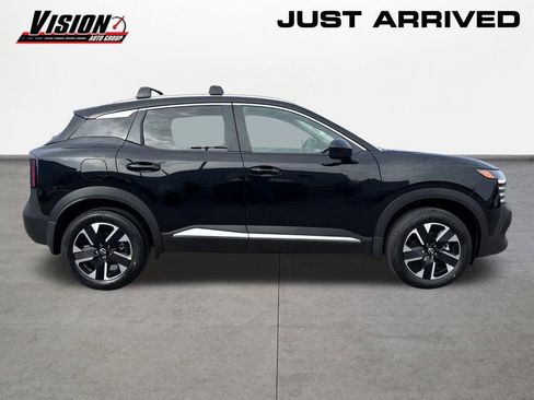 New 2026 Nissan Kicks SV w/ Cold Weather Package AWD/4WD image 4