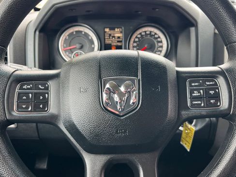 Used 2017 RAM 1500 Express image 26