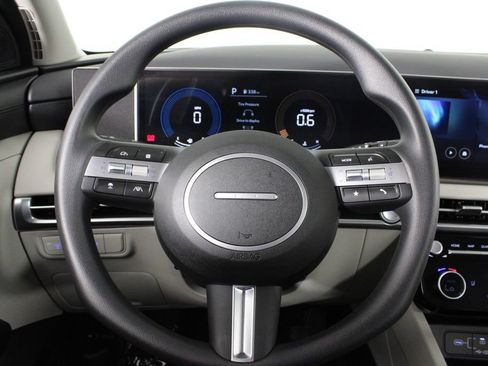 Certified 2026 Hyundai Tucson SEL FWD image 10