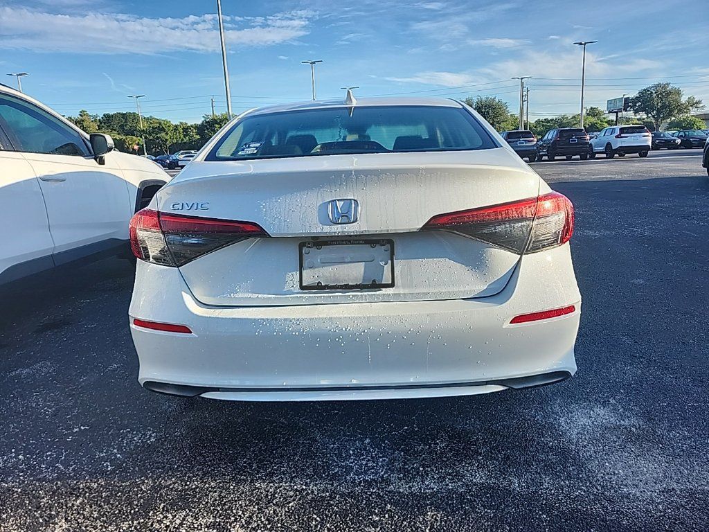 Used 2022 Honda Civic LX image 3