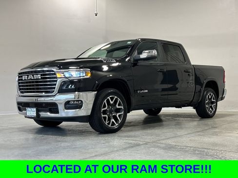 Used 2025 RAM 1500 Laramie AWD/4WD image 2