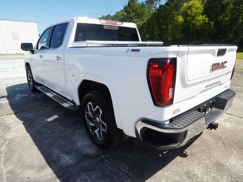 Used 2025 GMC Sierra 1500 SLT w/ SLT Premium Plus Package AWD/4WD image 5