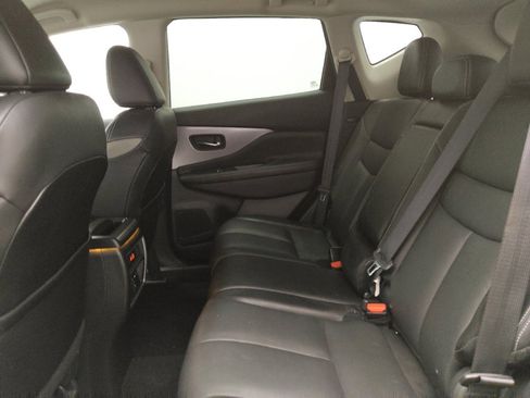 Used 2019 Nissan Murano SL FWD image 18