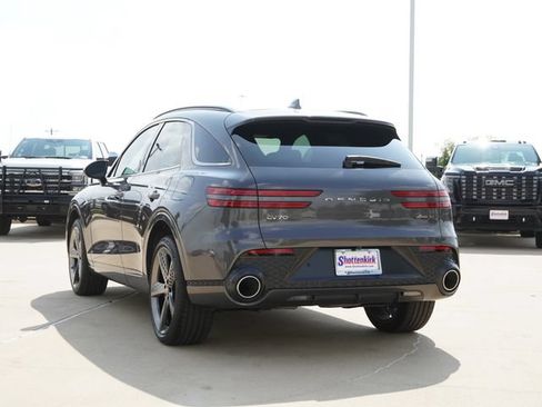 Used 2022 Genesis GV70 3.5T Sport w/ Sport Prestige Package AWD/4WD image 7