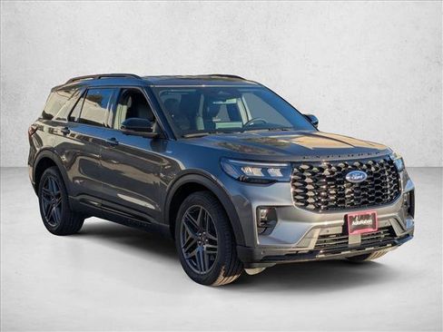 New 2026 Ford Explorer ST-Line w/ ST-Line Street Pack image 7