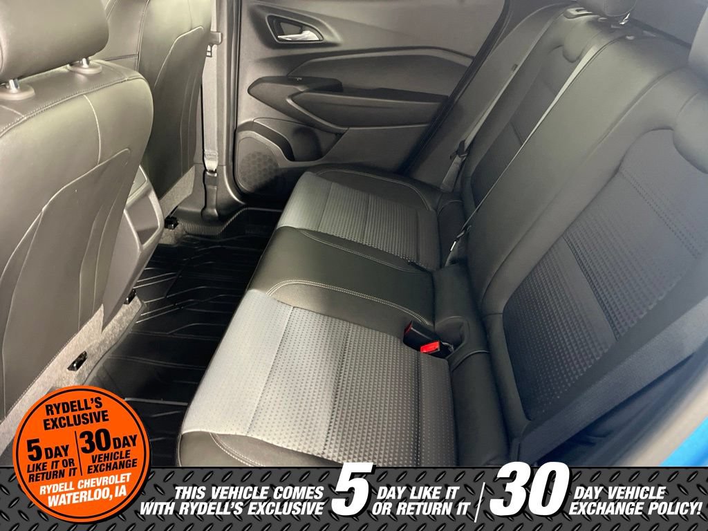 Used 2025 Chevrolet Trax LT w/ LT Convenience Package FWD image 10
